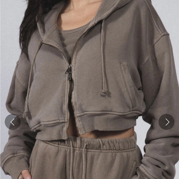 Elwood Babydoll Crop Zip Hoodie - Picture 3 of 8